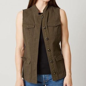 Buckle | Daytrip green vest